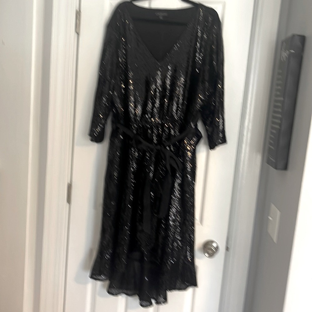Beautiful Lane Bryant Black Sequin Flowy Dress. Size 22/24.
